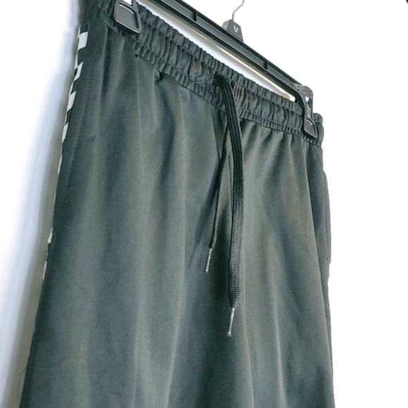 ⭕SOLD⭕ NWT Vans "Off The Wall" Track Pants - Picture 8 of 12